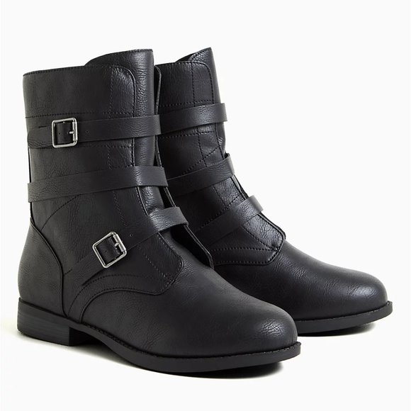 NWOT Torrid Size 7 Wide Width Black Faux Leather Strappy Combat Boot